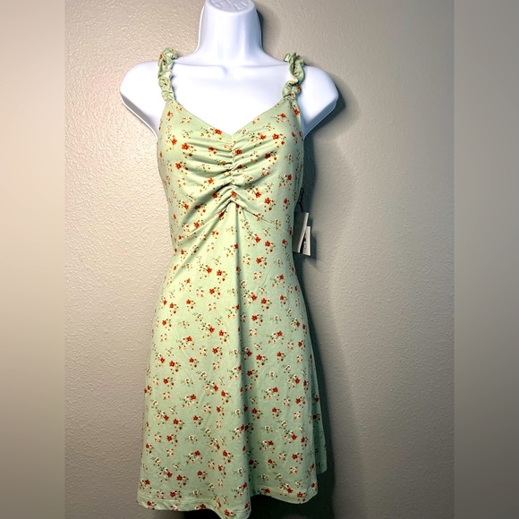 La La Land Floral Mint Dress NWT - Picture 1 of 3